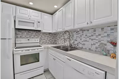 591 Fanshaw O, Boca Raton, FL 33434 - Photo 3