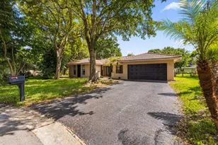 2151 NW 99th Way, Coral Springs, FL 33071 - Photo 13