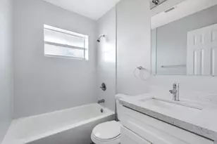 515 N Sapodilla Ave, West Palm Beach, FL 33401 - Photo 11