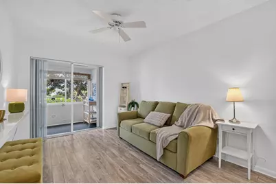 539 Durham S, Deerfield Beach, FL 33442 - Photo 7