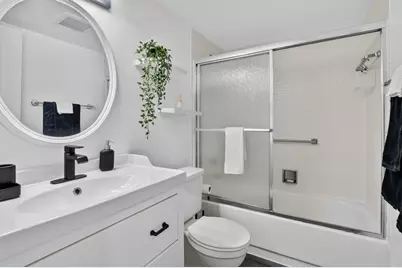 539 Durham S, Deerfield Beach, FL 33442 - Photo 3