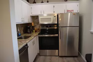 202 Brighton E, Boca Raton, FL 33434 - Photo 5