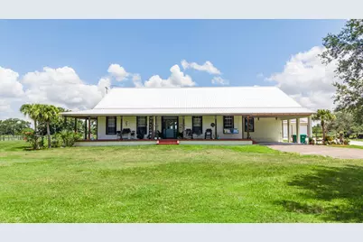 8661 E Center Street, Okeechobee, FL 34974 - Photo 1