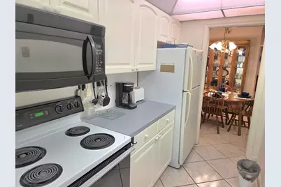 2100 NE 38th Street #110, Lighthouse Point, FL 33064 - Photo 9