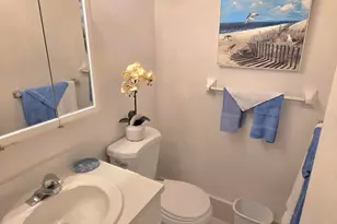 2100 NE 38th St, Lighthouse Point, FL 33064 - Photo 11