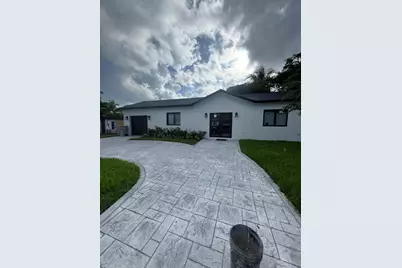 230 NE 14th, Pompano Beach, FL 33060 - Photo 1