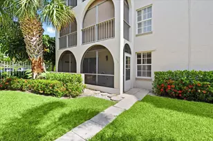 250 NE 20th St, Boca Raton, FL 33431 - Photo 25