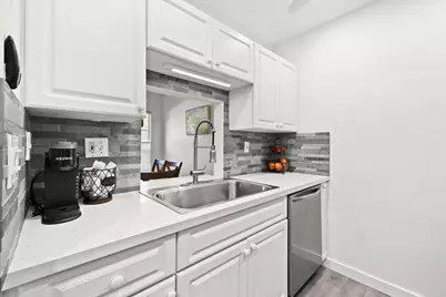 250 NE 20th Street, Boca Raton, FL 33431 - Photo 9