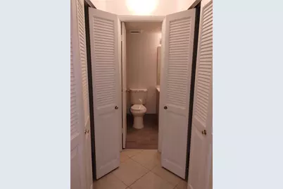 7300 NW 5th Court #205, Margate, FL 33063 - Photo 11