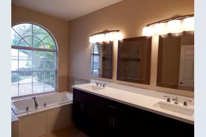 10430 Buena Ventura Drive, Boca Raton, FL 33498 - Photo 7
