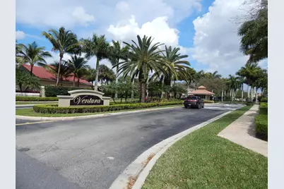 10430 Buena Ventura Drive, Boca Raton, FL 33498 - Photo 3
