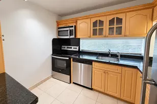 17021 N Bay Rd, Sunny Isles Beach, FL 33160 - Photo 5