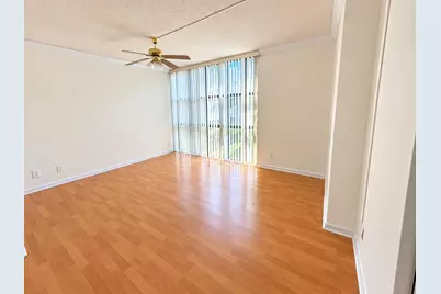 17021 N Bay Road #Unit 229, Sunny Isles Beach, FL 33160 - Photo 9