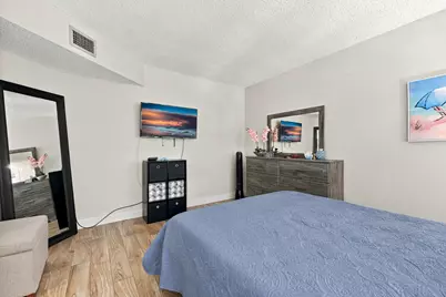 3810 Via Poinciana #202, Lake Worth, FL 33467 - Photo 27