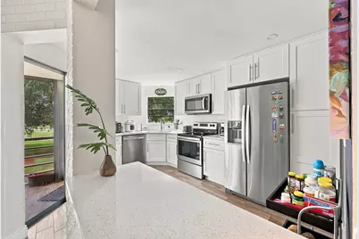 3810 Via Poinciana #202, Lake Worth, FL 33467 - Photo 13