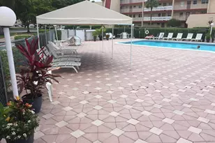 1040 Country Club Dr, Margate, FL 33063 - Photo 21