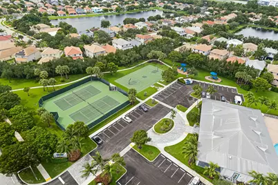 127 Palm Beach Plantation Boulevard, West Palm Beach, FL 33411 - Photo 31