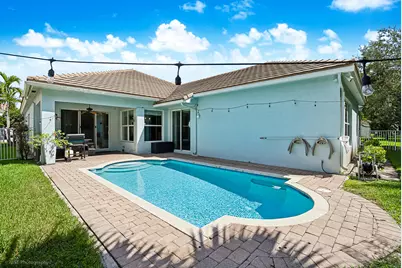 127 Palm Beach Plantation Boulevard, West Palm Beach, FL 33411 - Photo 17