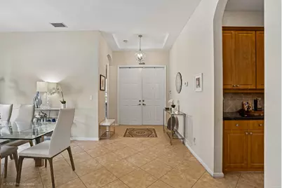 127 Palm Beach Plantation Boulevard, West Palm Beach, FL 33411 - Photo 7