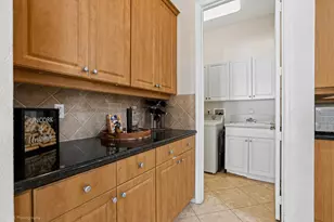 127 Palm Beach Plantation Blvd, West Palm Beach, FL 33411 - Photo 13