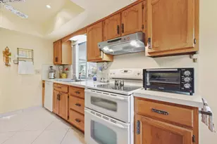 151 SW 8th Ave, Boca Raton, FL 33486 - Photo 13