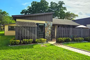 504 Briarwood Cir, Hollywood, FL 33024 - Photo 7