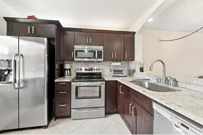6585 Somerset Drive #102, Boca Raton, FL 33433 - Photo 3