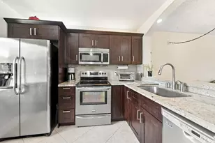 6585 Somerset Dr, Boca Raton, FL 33433 - Photo 3