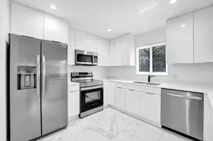 830 NW 19th Terrace, Fort Lauderdale, FL 33311 - Photo 5