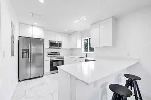 830 NW 19th Terrace, Fort Lauderdale, FL 33311 - Photo 3