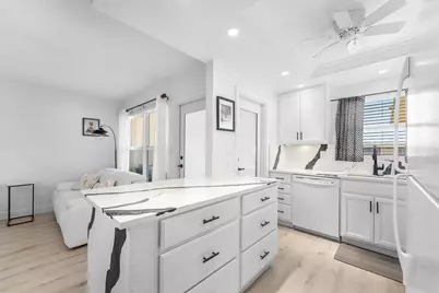 806 SE 7th Street #408, Deerfield Beach, FL 33441 - Photo 5