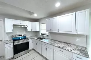 7204 Georges Rd, Fort Pierce, FL 34951 - Photo 9