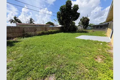 2530 NW 26th Court, Oakland Park, FL 33311 - Photo 25