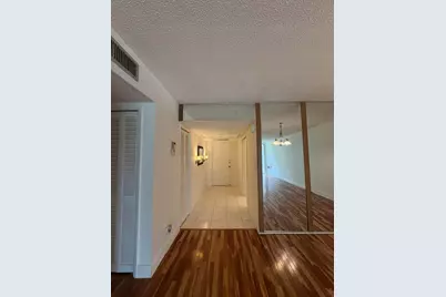 3800 Oaks Clubhouse Drive #Unit 211, Pompano Beach, FL 33069 - Photo 9