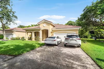 6855 Osage Circle, Greenacres, FL 33413 - Photo 3