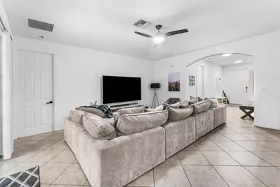 6855 Osage Circle, Greenacres, FL 33413 - Photo 7