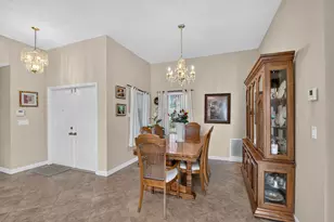 3281 Harness Cir, Wellington, FL 33449 - Photo 9