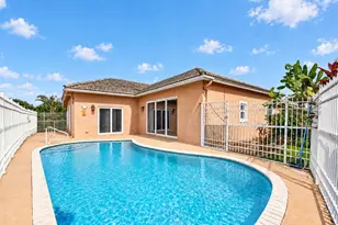 3281 Harness Cir, Wellington, FL 33449 - Photo 25