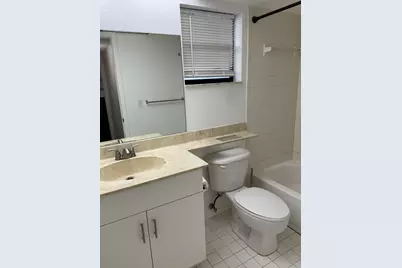 4575 Lucerne Lakes Boulevard W #105, Lake Worth, FL 33467 - Photo 11