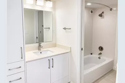 17021 N Bay Road #816, Sunny Isles Beach, FL 33160 - Photo 11