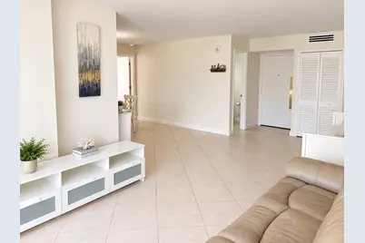 17021 N Bay Road #816, Sunny Isles Beach, FL 33160 - Photo 5