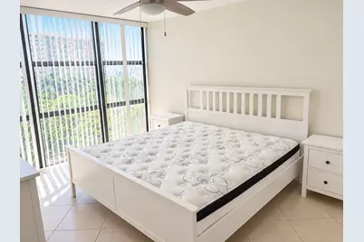 17021 N Bay Road #816, Sunny Isles Beach, FL 33160 - Photo 9