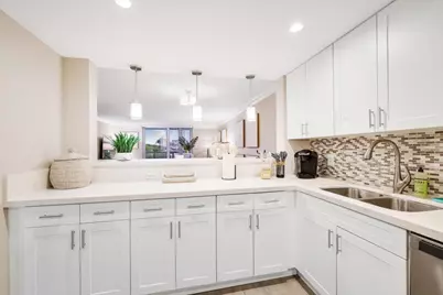 601 N Ocean Boulevard #403, Boca Raton, FL 33432 - Photo 7