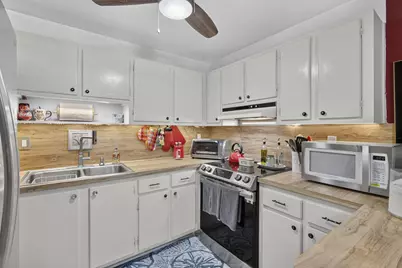 810 Lake Shore Drive #25, Lake Park, FL 33403 - Photo 13