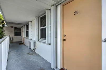 810 Lake Shore Drive #25, Lake Park, FL 33403 - Photo 5