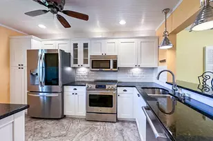 6303 SE Williamsburg Dr, Hobe Sound, FL 33455 - Photo 5