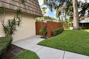 4039 Palm Bay Cir, West Palm Beach, FL 33406 - Photo 1