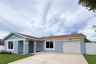 1985 SW Aquarius Ln, Port Saint Lucie, FL 34984 - Photo 1