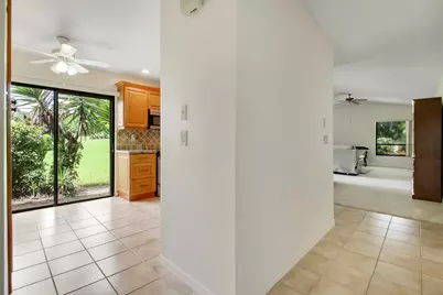 6807 SE Yorktown Drive, Hobe Sound, FL 33455 - Photo 7