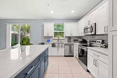 130 Emerald Creek Terrace, Davie, FL 33325 - Photo 5